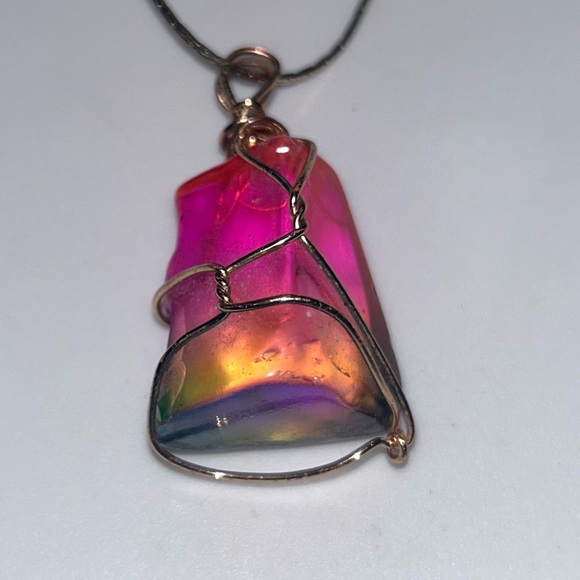 Handmade Iridescent Rainbow Pendant Gold Tone Chain Necklace Boho Jewelry - Picture 8 of 13